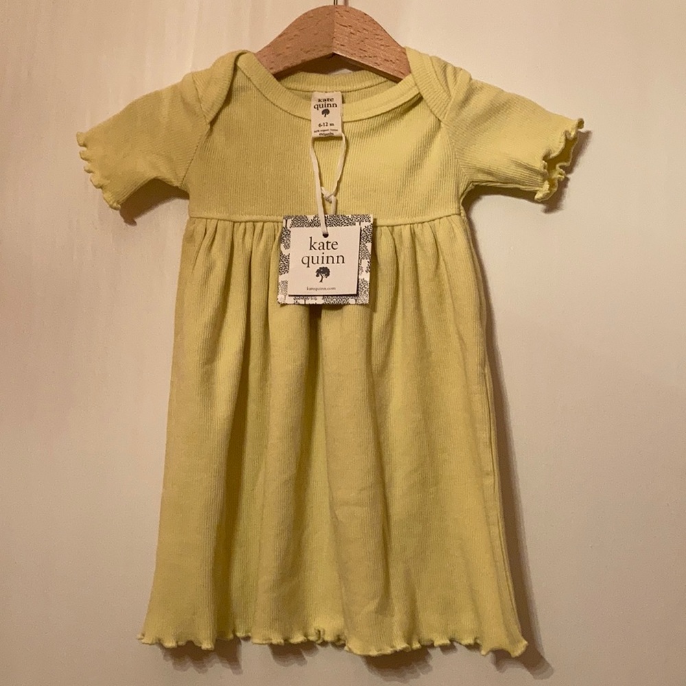 Short sleeve lap-neck dress